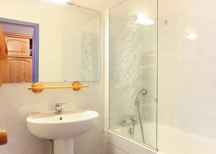 Vacanceole - Plein Sud Apartment *